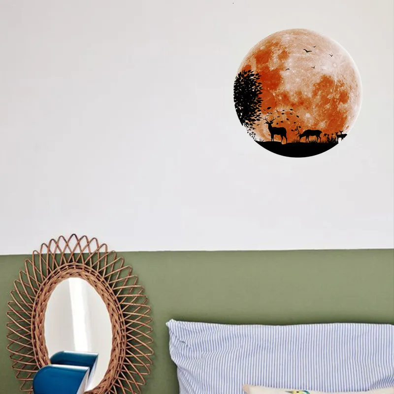 Originalità Moon Forest Animal Series Adesivi murali nottilucenti Camera da letto Una stanza del soggiorno può muoversi tranne l'adesivo di luminescenza