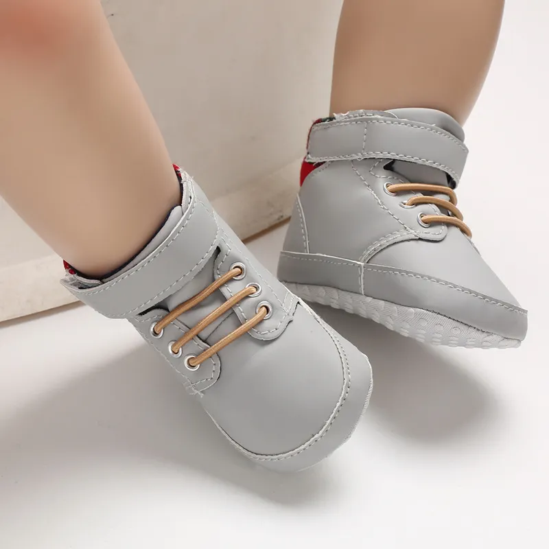 En gros es mode baskets montantes bébé garçons filles chaussures toile nouveau-né enfant en bas âge semelle souple antidérapant Prewalkers