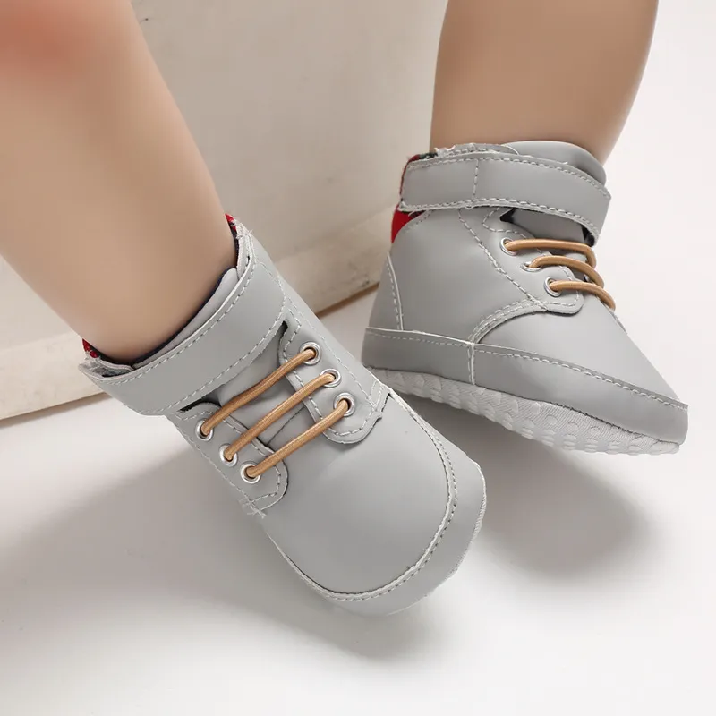 Hurtownie 50 par moda wysoki top sneakers baby chłopcy dziewczyny buty na płótnie noworodka niemowlę berbeć miękki podeszwy Ne-slip Prewalkers