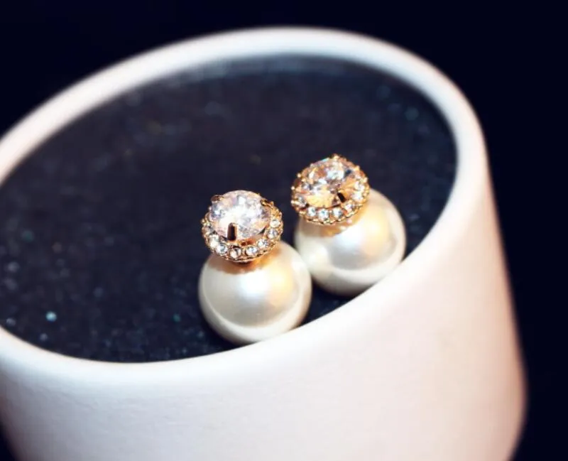 I nuovi orecchini di perle pop bicolore di moda squisita coreana indossano orecchini di perle champagne di fascia alta a doppia faccia super flash zircone e247m