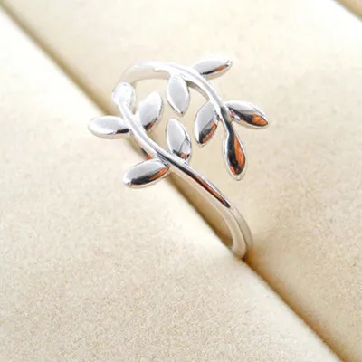 オリーブの木の枝の葉女性のためのオープンリング女の子の結婚指輪チャーム葉のリング調整可能なナックルフィンガージュエリークリスマス安い20p277g