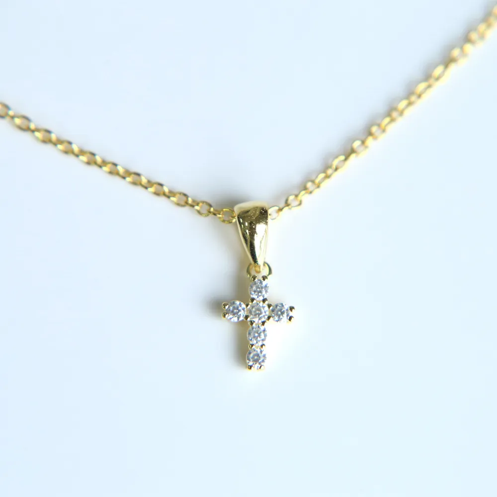 hoge kwaliteit goud gevuld 925 sterling zilver pave kleine schattige kruis hanger chocker ketting designer ketting voor dames226S