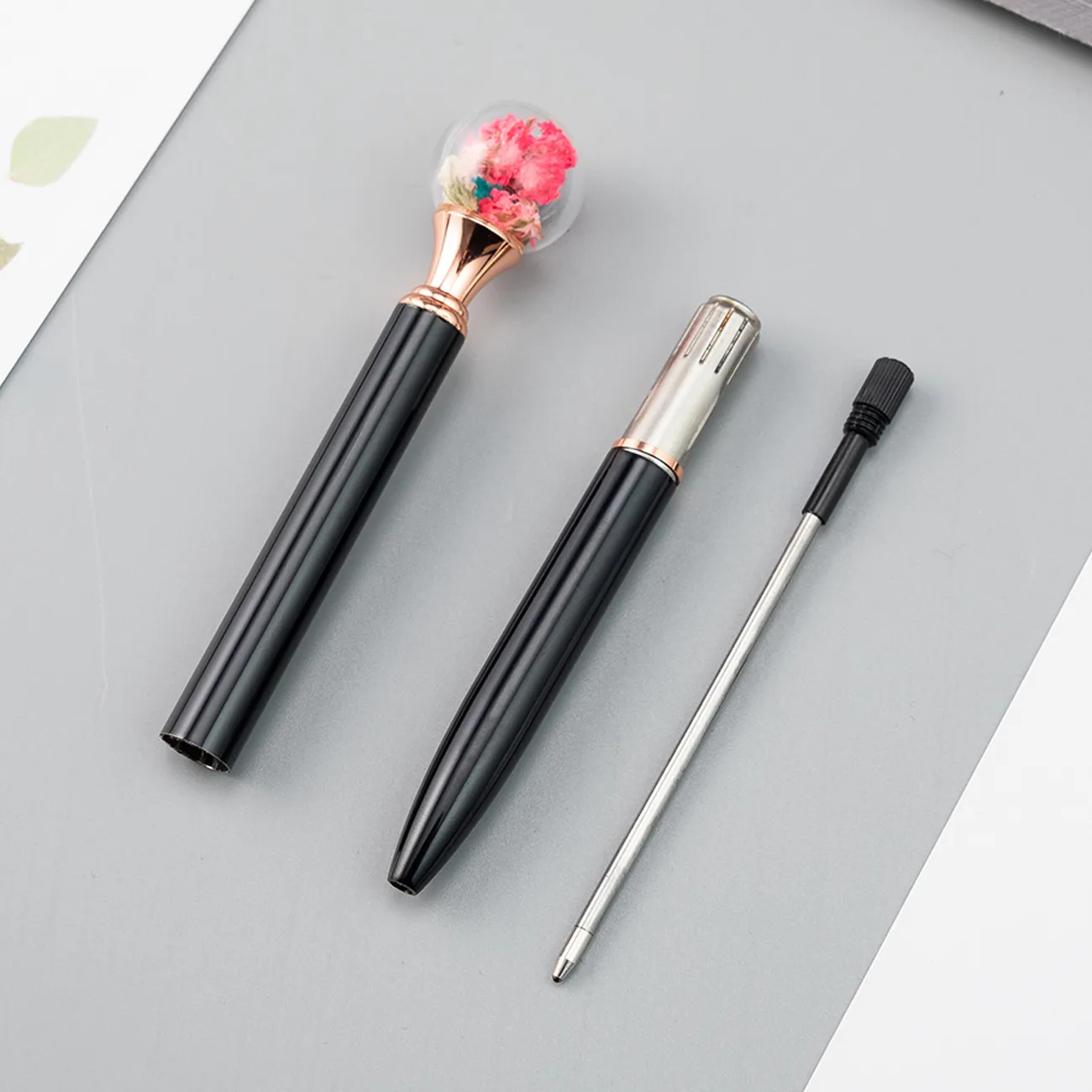 Crystal Ball Rose Top Ballpoint Pen Gift Pen Blue Black Ink Immortal Bloem Terug naar school Student Souvenir WJ069