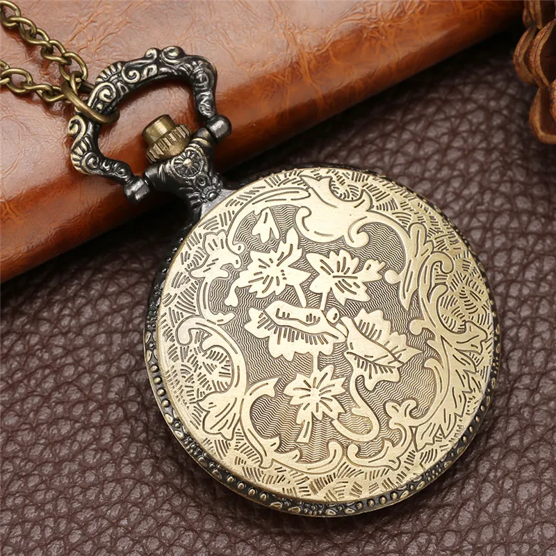 Steampunk Solider War Watches Carving Battlefield Alloy Case Män Kvinnor Quartz Pocket Watch Analog Display Necklace Pendant Chain C266Y