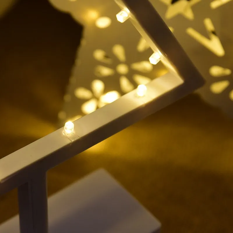 クリエイティブLEDスターズテーブルランプクリスマスツリーナイトライトデスクランプホームフェスティバルウェディング装飾ナイトランプバッテリーオペレーション266E