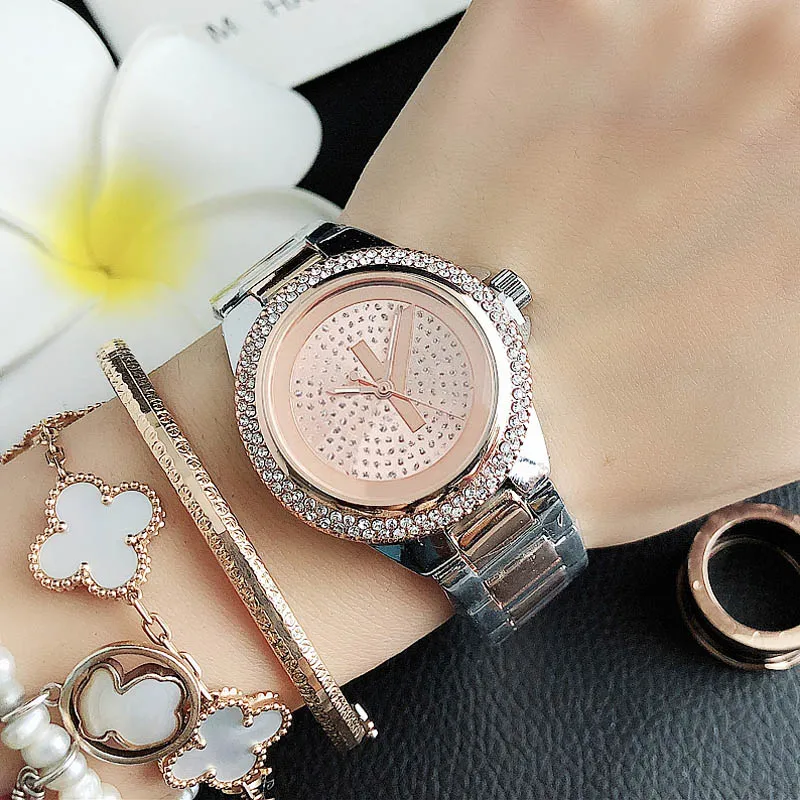 Mode cristal Design montres femmes fille grandes lettres Style métal acier bande Quartz montre-bracelet M89274v