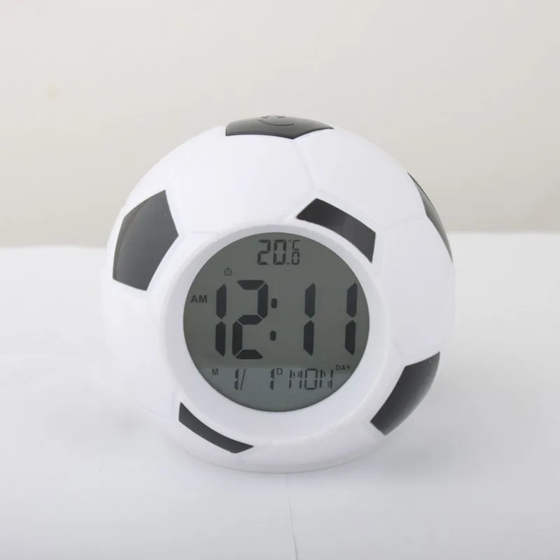 Soccer LED Night Light Alarm Clock Lamp Digitala fotbollsbordslampor Temperatur Datum Tid Display TABLEBAK Bedrum Dekoration2256907