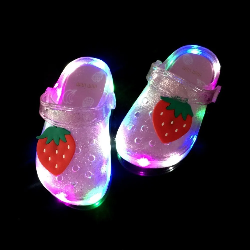 LED kinderen gat schoenen zomer sandalen pvc uitgehold de jongen meisje ademende kinderen schoffel