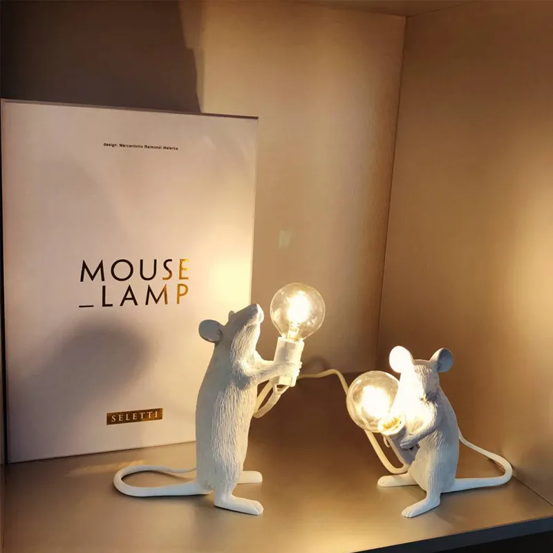 Lámpara de mesa creativa de resina con diseño de rata y ratón, Mini ratón pequeño, lindas luces LED de noche, luces de escritorio de decoración para el hogar, lámpara de noche EU AU US UK 244D