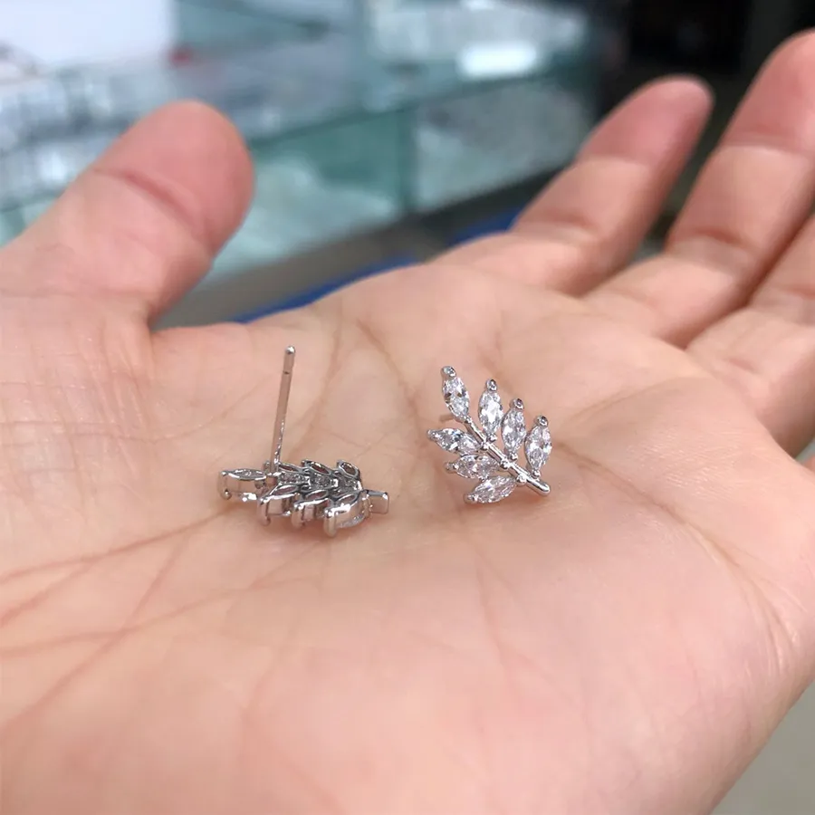 Neue blattförmige Ohrstecker mit CZ-Stein im Marquiseschliff, koreanischer Modestil, Ohrring, Schmuck, Geschenk für Frauen243R