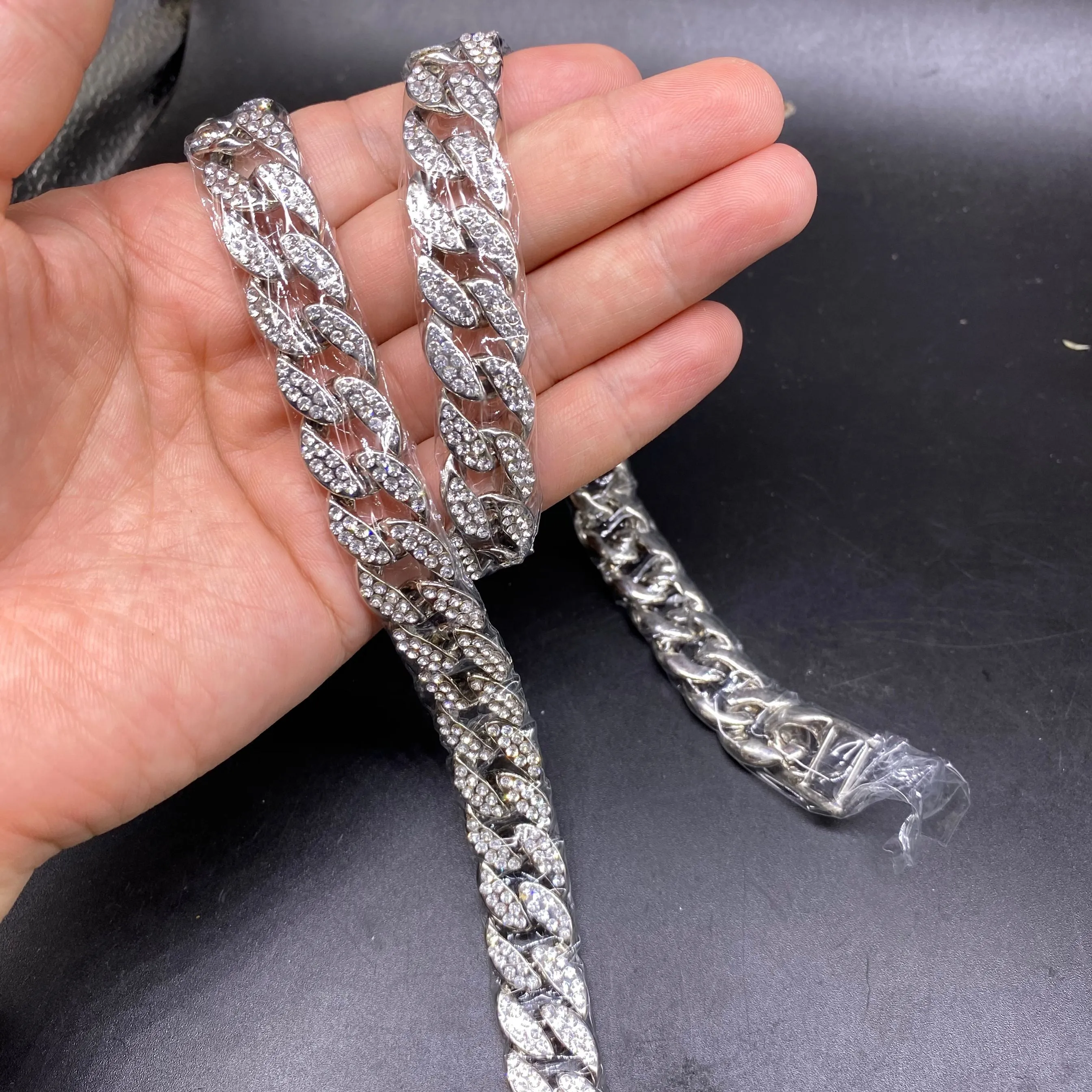 Bling Chain Iced Out Цепи Ожерелье Мужские Кубинские Звенья Цепи Ожерелья Хип-Хоп Высокое Качество Персонализированные Ювелирные Изделия для Женщин268d