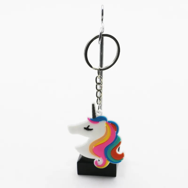 Tecknad Unicorn Nyckelringar Nyckelringar Söt djurhäst Ponnydesign PVC Nyckelringar Flickor Kvinnor Väska Charm Nyckelringar Hänge Mode Smycken Present