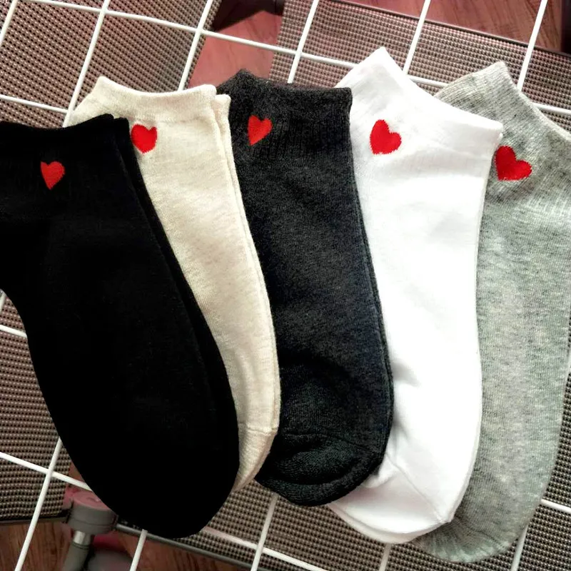 5 Paar neue Kawaii süße Socken für Damen, rotes Herzmuster, weiche, atmungsaktive Baumwollsocken, knöchelhohe, lässige, bequeme Socken, Modestil 2020