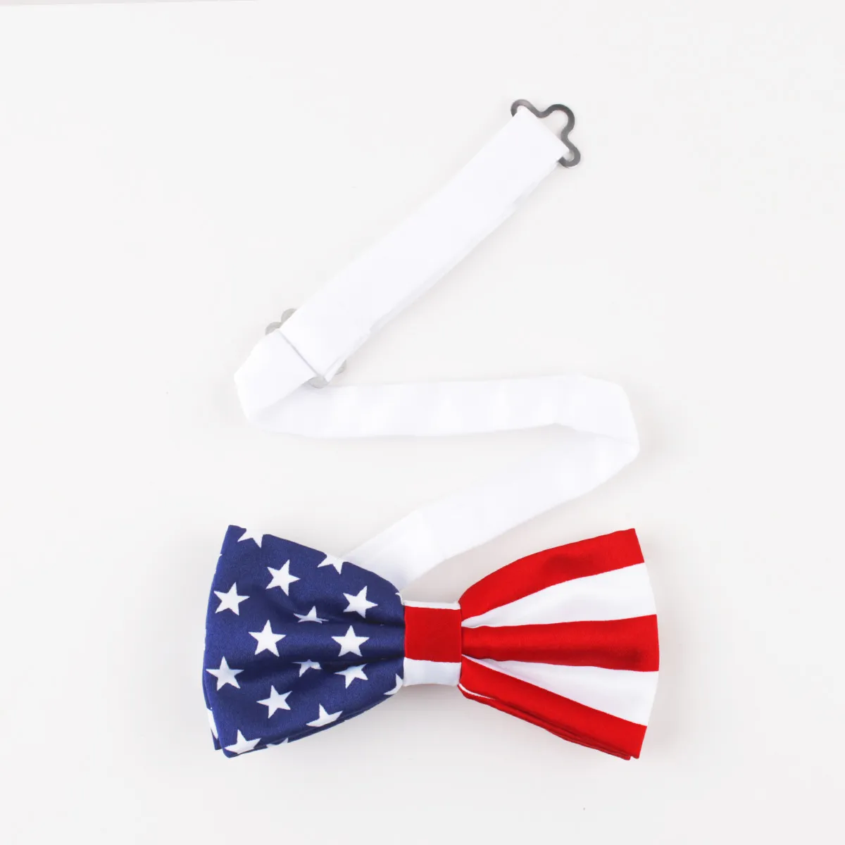 Галстук или галстук-бабочка в честь праздника четвертого июля с американским флагом. Набор галстуков-бабочек или галстуков с флагом США326N.