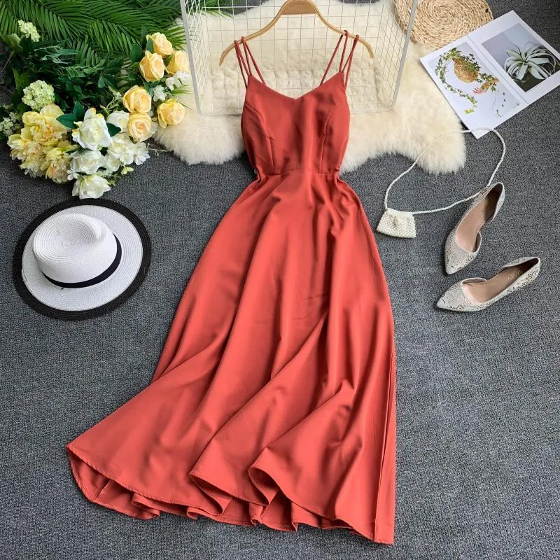 Summer Elegant Backless Dresses Spaghetti Strap Long Dress Women Vintage Beach Party Maxi Dress Green White Red Robe Vestidos 210521