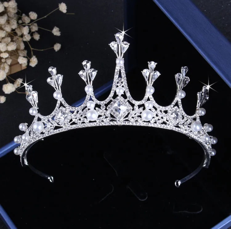 Affascinanti cristalli d'argento Set di gioielli da sposa 3 pezzi Abiti Collana Orecchini Diademi Corone Accessori da sposa Set di gioielli da sposa252W
