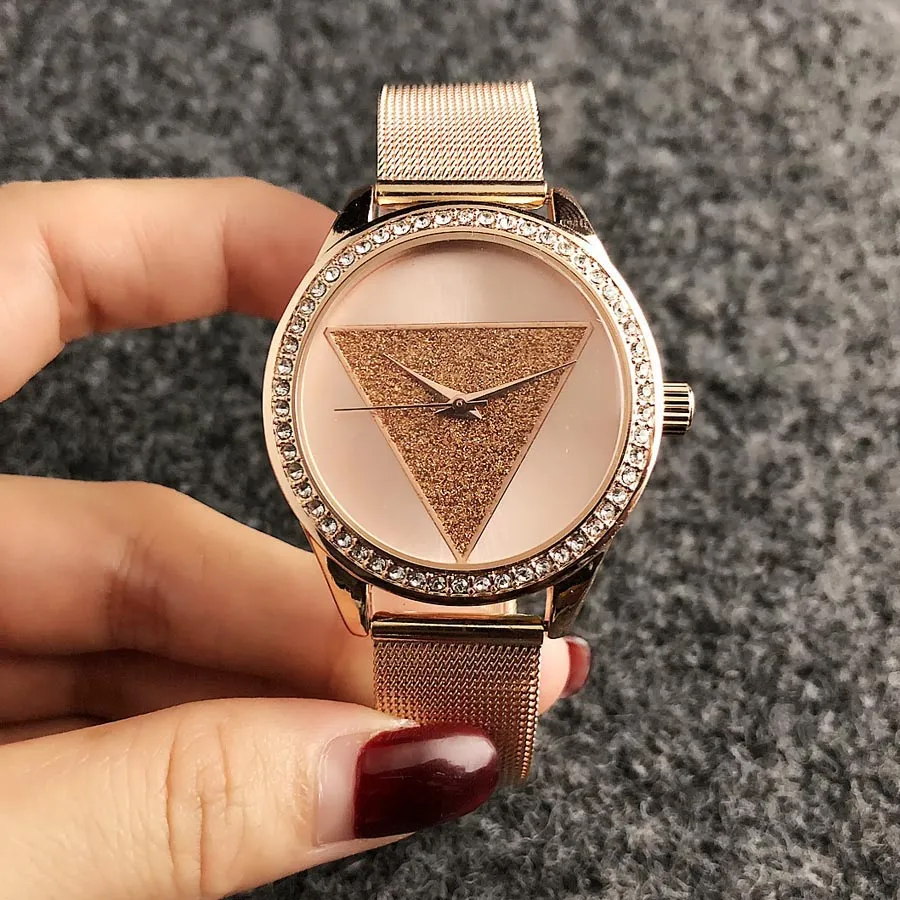 Брендовые кварцевые наручные часы для женщин и девочек, треугольные часы с кристаллами и металлическим стальным ремешком, часы GS 22334v