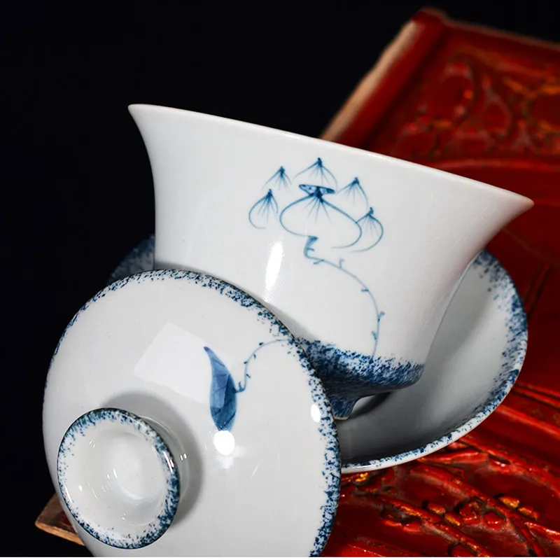 Copri tè in porcellana blu e bianco retrò gaiwan dipinto a mano Ciotola da tè Sancai in ceramica Jingdezhen antica tazza da tè280j