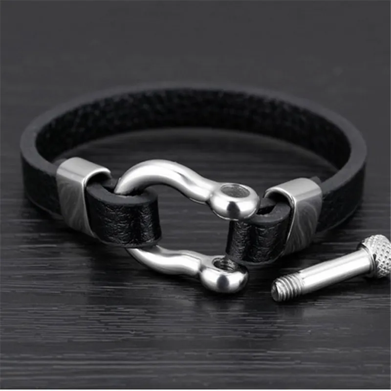 Bracciale hip-hop in pelle di gioielli alla moda Accessori di moda in acciaio inossidabile Braccialetti casual braccialetti Braccialetti braccialetti158h