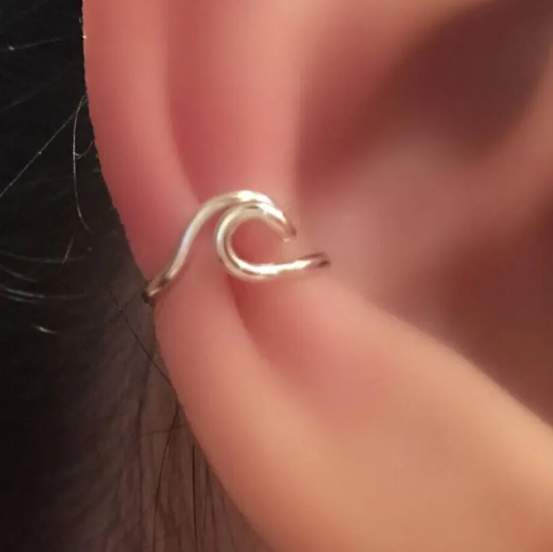 2020 New Punk Waves Ear Climbers Earrings for Women Stud Earrings Ear Crawler Bohemian Cute Earing Piercing Earings Pendientes