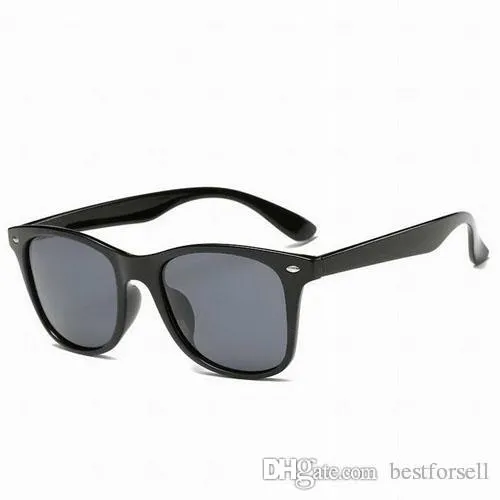 Square Frame Solglasögon för kvinnor män 52 mm stilig designer som kör solglasögon utomhus UV400 -nyanser med fall306p