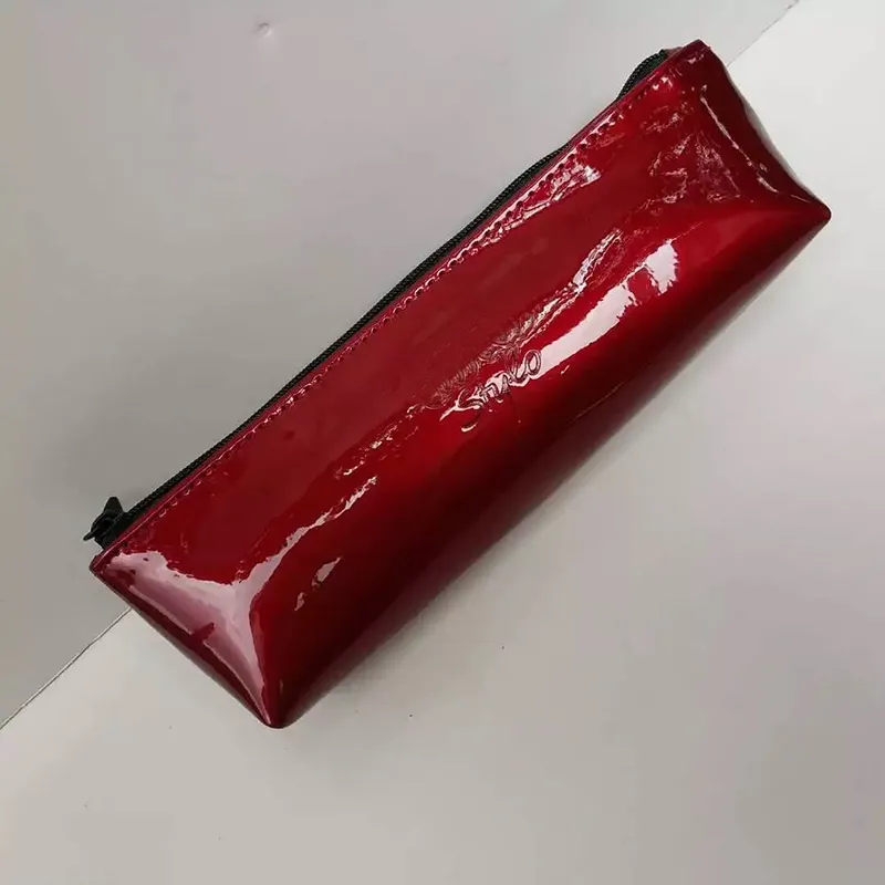 Cadeau VIP Mode sac à crayons rouge bonne qualité papeterie balle collection classique Article étui de rangement tactile pour dames favorit217U