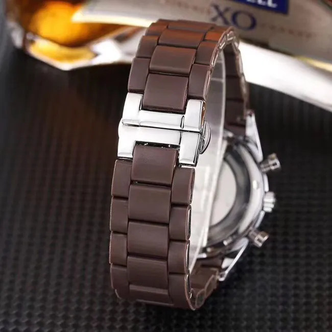 Alle kleinen Zifferblätter arbeiten Luxus -Herren Uhren Top -Markendesigner Stoppuhr Quarz -Armbanduhr für Männer Geschenk Valentinstag Presen270s