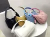 Väskor Designer Kvinnor Väska Stora Tote Shoulder Påsar för kvinnor med Gold Bag Strap Chain Handväska Märken Office Beach Shopping