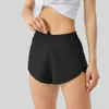 L-8240B High Rise Yoga Ademend Swift Fabric Lined Short Short 2,5 in lengte Run shorts