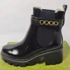 Kanal Kurze Stiefel 100% Rindsleder Gürtelschnalle Metall Damenschuhe Klassische dicke Absätze Leder Designerschuh Hochhackige Mode Diamant Lady Boot