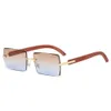 New Men's Small Frame Square Wood Grain Mirror Leg Sunglasses Hot Selling Trimmed Gradient Color Glasses