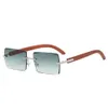 New Men's Small Frame Square Wood Grain Mirror Leg Sunglasses Hot Selling Trimmed Gradient Color Glasses