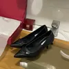 Zapatos de vestir para mujeres zapatos diseñador cabeza de metal cabeza puntiagudas de tacones altos sandalias de tacón stiletto tacs