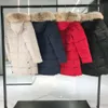 デザイナーカナディアングースミッドレングスバージョンパフジャケットダウンパーカー冬の厚い暖かいコートレディースウインドプルーフストリートウェア937807