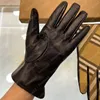 Rękawiczki designerskie dla kobiet klasyczne kratę męskie luksusowe rękawiczki zimowe ciepłe rękawy na palce podgrzewane dłonie moda oryginalna skórzana rękawiczka s1