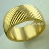 Anello da sposa F168M in oro 18KT con conchiglia a forma di uomo