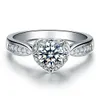 Anelli con diamanti sintetici da 1 ct Design classico Elegante anello nuziale in argento 925 Regalo festival per amante Gioielli da sposa certificati