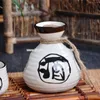 Antikes orientalisches Weintrinkgeschirr, Sake-Servierset mit 1 Flasche und 2 Tassen, chinesisches Kalligraphie-Design, Porzellan, japanische, asiatische Geschäftsgeschenke