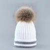 Hot Sales Bursts Varm Vinterhatt Kreativ Stava Färg Stripes Boll Wild Stick Hat Style Mössor Kepsar Xmas Gift Partihandel