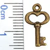 Charms blandade antika bronsnycklar hjärta älskar öppen metall vintage diy mode smycken tillbehör för smycken armband halsband som gör 200 st