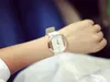 2015 Fashion Ladies Style Klockor Quartz Läder Armbandsur för Women 004 Gratis frakt