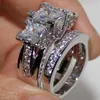 EXKLUSIVES Dame 925 Sterling Silber Quadrat Simulierte Diamant CZ Gepflasterten Stein 2 Erklärung Ehering Ring Schmuck für Frauen