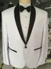 Gorąca Sprzedaż Slim Fit Groom Tuxedos 2015 Custom Made Wedding Garnitury Groomsmen Najlepsze męskie Prom Formalne Garnitury (kurtka + spodnie + muszka + Hanky)