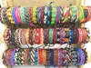 الجملة الكثير بالجملة 50pcs / Lots Reteo Mix Styles Leather Cuff Bracelets للرجال والنساء مجوهرات المعصم