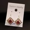 Nuovi gioielli di moda Ordine della miscela 100 stili 100 paia di orecchini di diamanti Orecchini di perle Fibbia per orecchini da sposa da donna