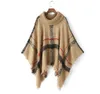 High Turtle Neck Plaid Poncho Kobiety Dzianiny Paski Tassel Sweter Top