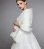 Winter Wedding Jassen Bruids Faux Bont Wraps Warm Sjaals Bovenkleding Zwart Bourgondië Wit Koreaanse stijl Damesjas Prom Avond Party H08