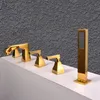 Nieuwe Collectie Patent Design Klassieke massief Messing Luxe Golden Badkraan Romeinse Tub Filler 5 Stks Bad Set met HandShower