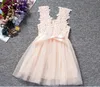 6 Farbe 2016 Sommer-3D Blumen Crochet Kleid-Mädchen-Spitze-Sleeveless Sun Kleid-Kind-Tutu-Kleid-Partei-Kleid-freies Verschiffen K7056