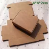 Liten 4 * 4 * 2cm Kraft Papperslåda Presentförpackning för smycken Pearl Candy Handgjorda Tvålbaklåda Bageri Cake Cookies Chokladpaket Förpackningslåda